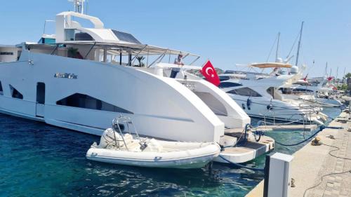 Yalikavak Alquiler De Eote | Yalikavak Matilda Mega Yacth Hotel