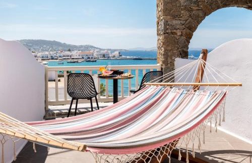 Mykonos Cama Y Desayuno | Yalos Hotel Sunset view Mykonos town private rooms