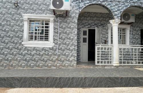 Serrekunda Apartamento | Yamou,shona and yafatou