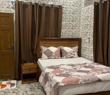 Serrekunda Apartamento | Yamou,shona and yafatou