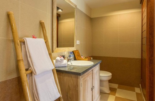 Kemenuh Cabaña | Diseño auténtico de madera Yana