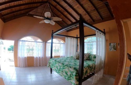 Montego Bay Villa | YanceyLargo Estate - Newly Renovated 7BR Beautiful Two-Story w Gorgeous Mountain View villa
