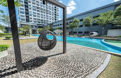 Bandar Puchong Jaya Apartamento | 阳光100 @ Cozy puchong sky.pod IOI mall for 8-10pax