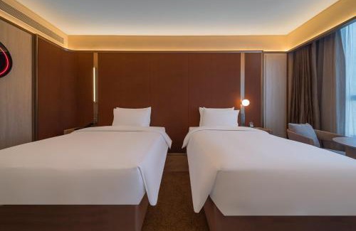 Jiangcheng District Hotel | Yangjiang Jiangcheng Jinshang Road Orange Crystal Hotel
