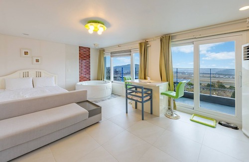 Sokcho Casa | Yangyang Monti Pet Spa Pension
