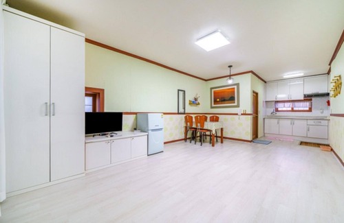 Sokcho Casa | Yangyang Seorakdaemunteo Pension