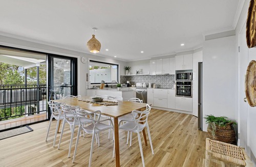 Point Lookout Casa | “Yarabin” is a completely renovated, spacious family home