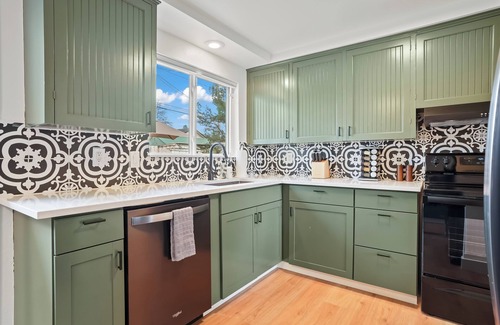 North End Casa | Yard w/ fire pit & grill, king bed, light filled