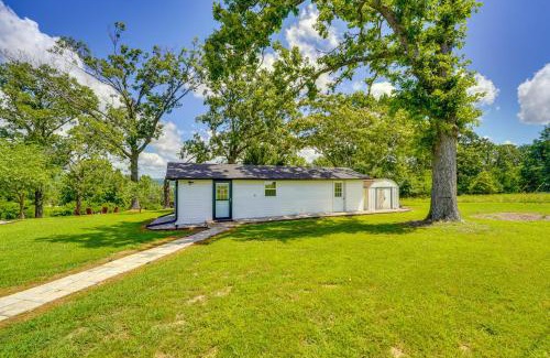 Golden Casa | Yard with Lake View Home Near Table Rock Lake!