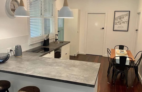 West Busselton Cabaña | Casa recién reformada en una ubicación fantástica.