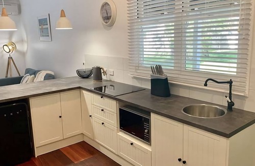 West Busselton Cabaña | Casa recién reformada en una ubicación fantástica.