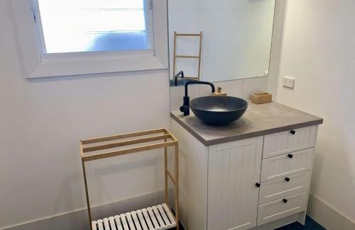 West Busselton Casa | Yaringa Cottage by the sea