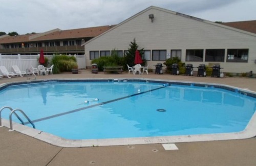 West Yarmouth Hotel | Yarmouth Resort