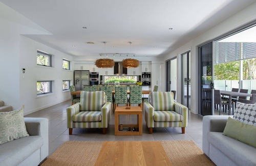 Yaroomba Casa | Yaroomba Beach House - Stylish and contemporary... pool, tennis, beach, repeat!