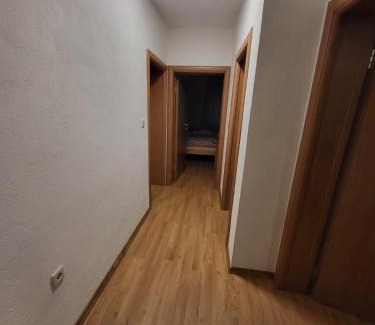 Hadzici Apartamento | Yas apartment