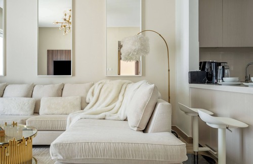 Al Raha Beach Apartamento | Yas Pearl - 2BR walking distances to F1 & Yas mall