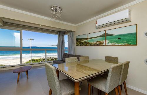 Quatro Ilhas Apartamento | Yasmin 202 – Lindo Apartamento com Vista Panorâmica para o Mar em Quatro Ilhas, com Roupa de Cama e Toalhas Inclusas.
