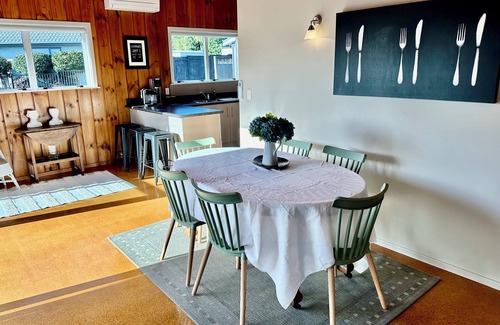 Kinloch Casa | Yasmin Cottage - for an instant holiday feel.