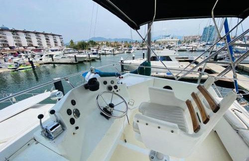 Marina Vallarta Alquiler De Eote | Yate aymar