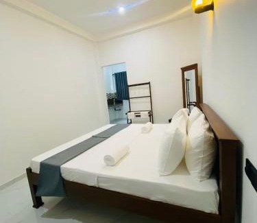 Kathaluwa Hotel | Yathi'S Surf rest