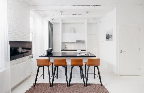 Spaarndammer en Zeeheldenbuurt Apartamento | YAYS Amsterdam Salthouse Canal by Numa