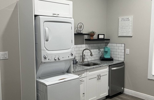Ybor City Casa | Ybor Historical Bungalow Remodeled Home Unit A