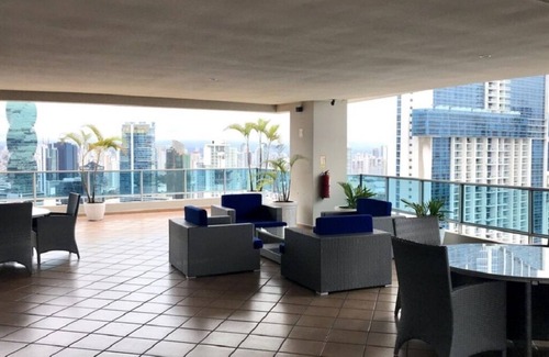 Marbella Apartamento | YC 1006 l Apartamento 2BR en av balboa