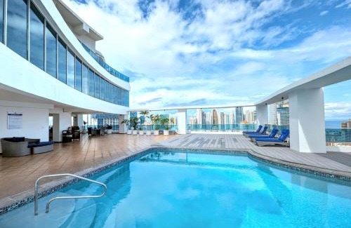 Marbella Apartamento | Yc 2301-A l Amazing building on Balboa avenue