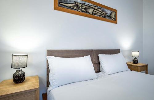 Isolotto Apartamento | YD quiet apt Leopolda with parking
