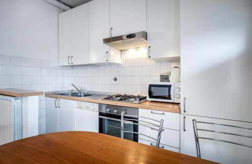 Isolotto Apartamento | YD quiet apt Leopolda with parking