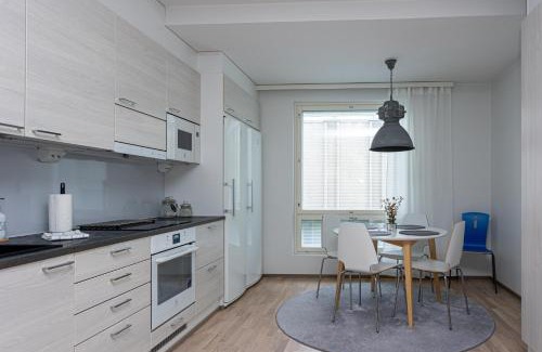 Downtown Kuopio Apartamento | Ydinkeskustan uusi kahden makuuhuoneen huoneisto, sauna ja 2 wc