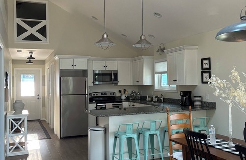 Town of Richmond Casa | Year-Round Fun at our Like-New Lakeside Retreat!
