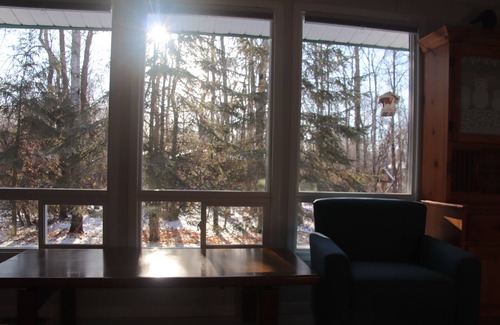 Winnipeg Beach Cabaña | Year-round getaway near the lake.