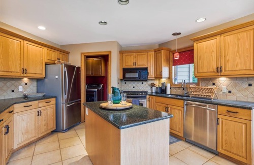 Davis Casa | Year-round paradise in the center of Canaan Valley. Come join us Hearthside!