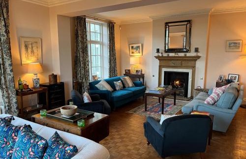 Earle Casa | Yearle House