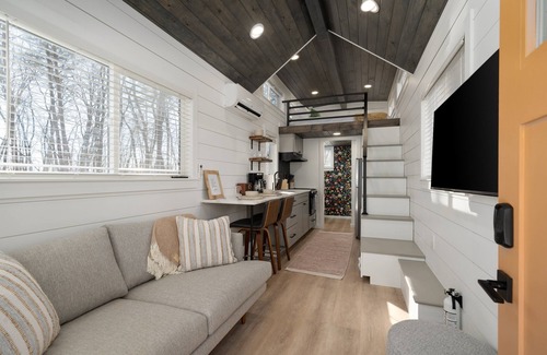 Laurelville Casa | Yeats @ Notestone Reserve Tiny Home fire pit + hot tub