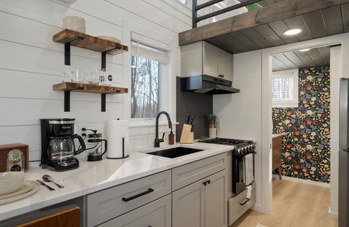 Laurelville Casa | Yeats @ Notestone Reserve Tiny Home fire pit + hot tub