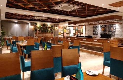 Varanasi Hotel | Yelchiko