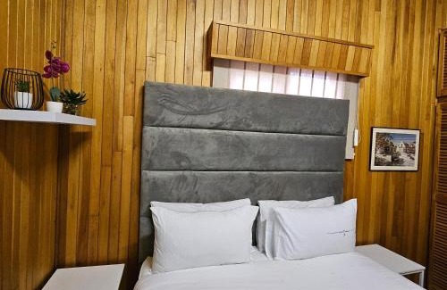 Graskop Casa | Yello guest house chalets