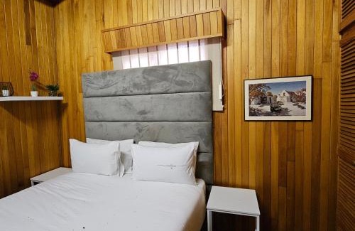 Graskop Casa | Yello guest house chalets