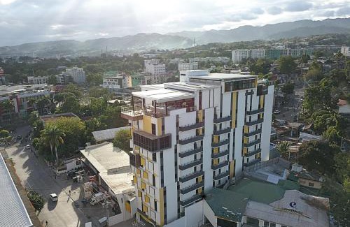 Lahug Hotel | Yello Hotel Cebu powered by Cocotel