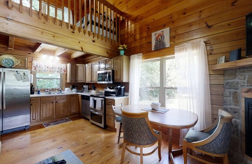 Newport Cabina | Yellow Cabin on the River by RedAwning