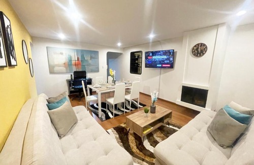 Chico Reservado Apartamento | YELLOW COZY FAMILY - PARK 93
