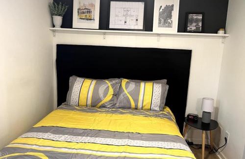 West End Apartamento | Yellow Door Retreat Minutes to Dwntwn