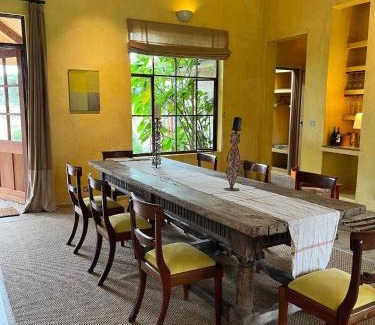 Naivasha Casa | Yellow House 3-bedroom Villa In Wildlife