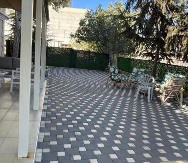 Majdal al-Shams Cabina | Yellow House Suite