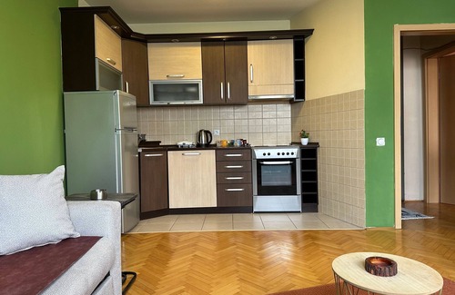 Pristina Apartamento | Yellow Moon Hostel&Apartment