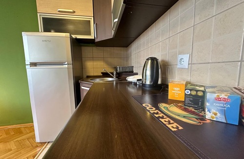 Pristina Apartamento | Yellow Moon Hostel&Apartment