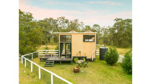 Broke Casa | Yellow Rock Views by Tiny Away