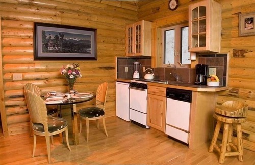 Emigrant Cabina | Refugio de Curación en Yellowstone Montana, Beauty of Paradise Valley!